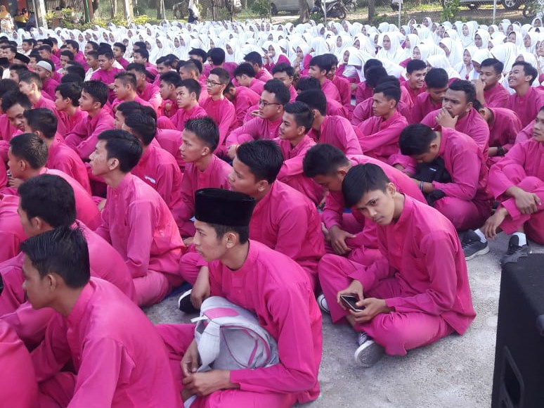 Ratusan Siswa SMAN 1 Mandau Antusias Ikuti Sosialisasi Pencegahan HIV Aids Oleh FAN Mandau